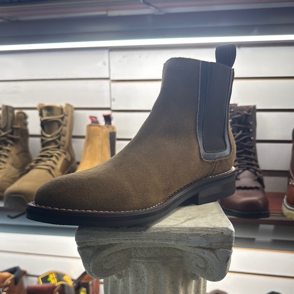 Brand new Thursday Boot Company Honey Suede Duke Boot